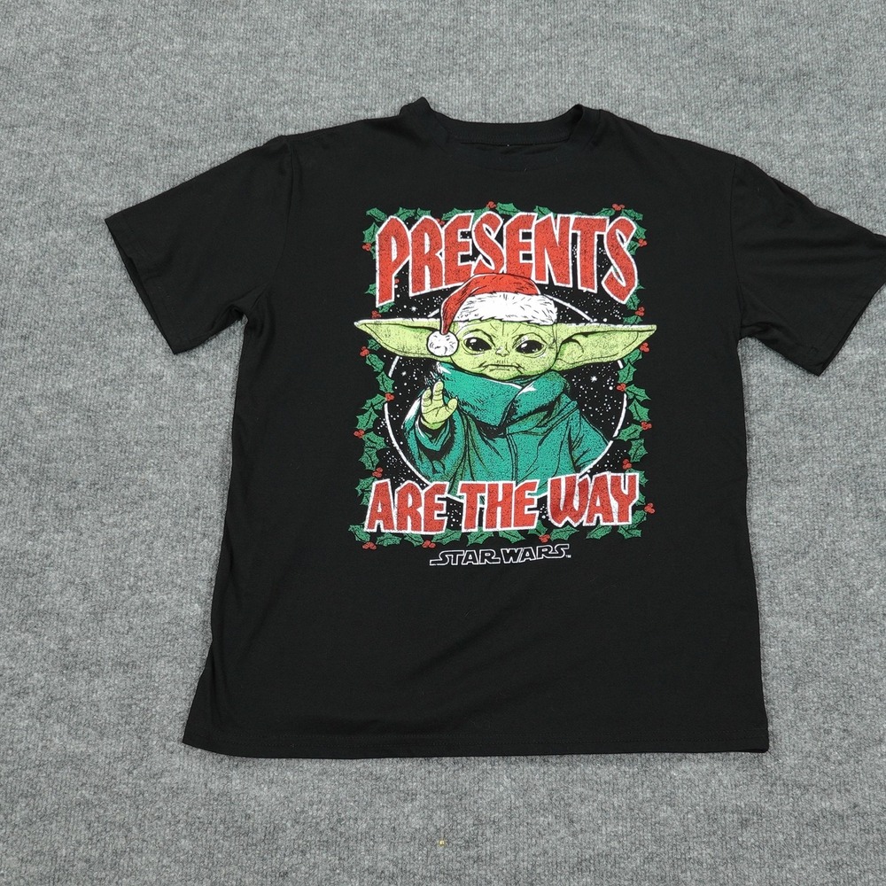 Mad‎ Engine Shirt Mens Small Black Grogu Star Wars Christmas Graphic Tagless